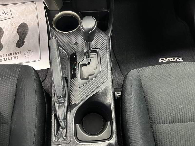 Toyota RAV4 2015 LE / TRACTION AVANT + AUTO + CAMERA + DÉMAREUR ++ — photo 18