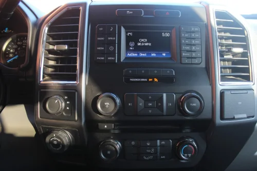 FORD F-150 — photo 18