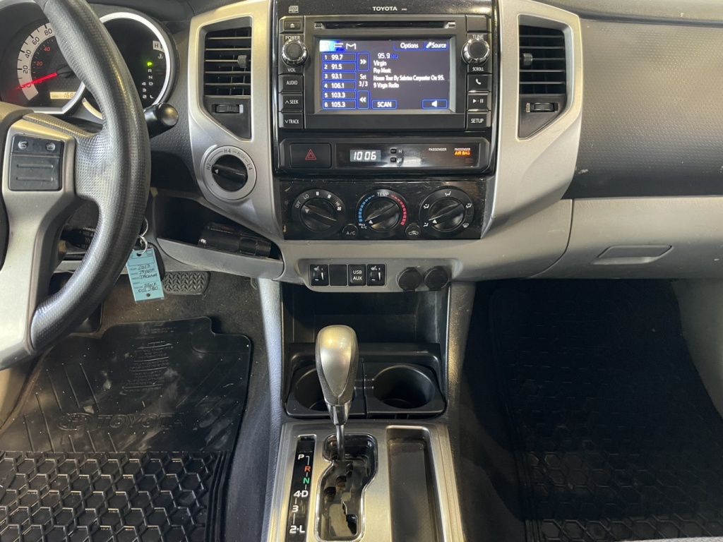 Toyota Tacoma  2013 — photo 26