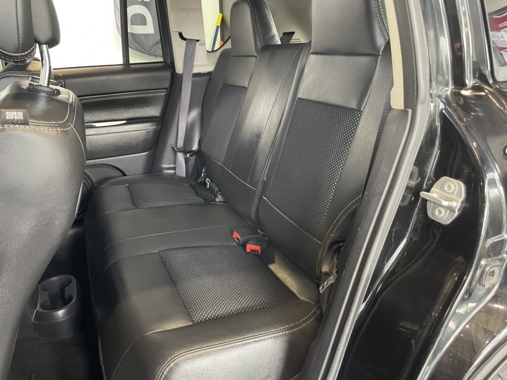 Jeep Compass Sport 2016 — photo 10