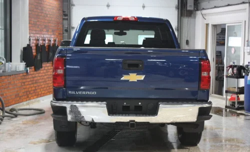 2015 CHEVROLET SILVERADO 1500 CREW CAB 4X4 — photo 5