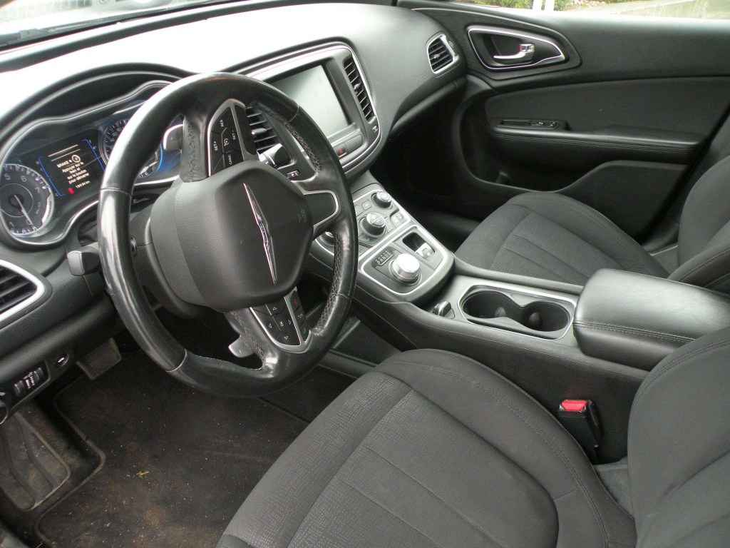 Chrysler 200 Limited 2015 — photo 7