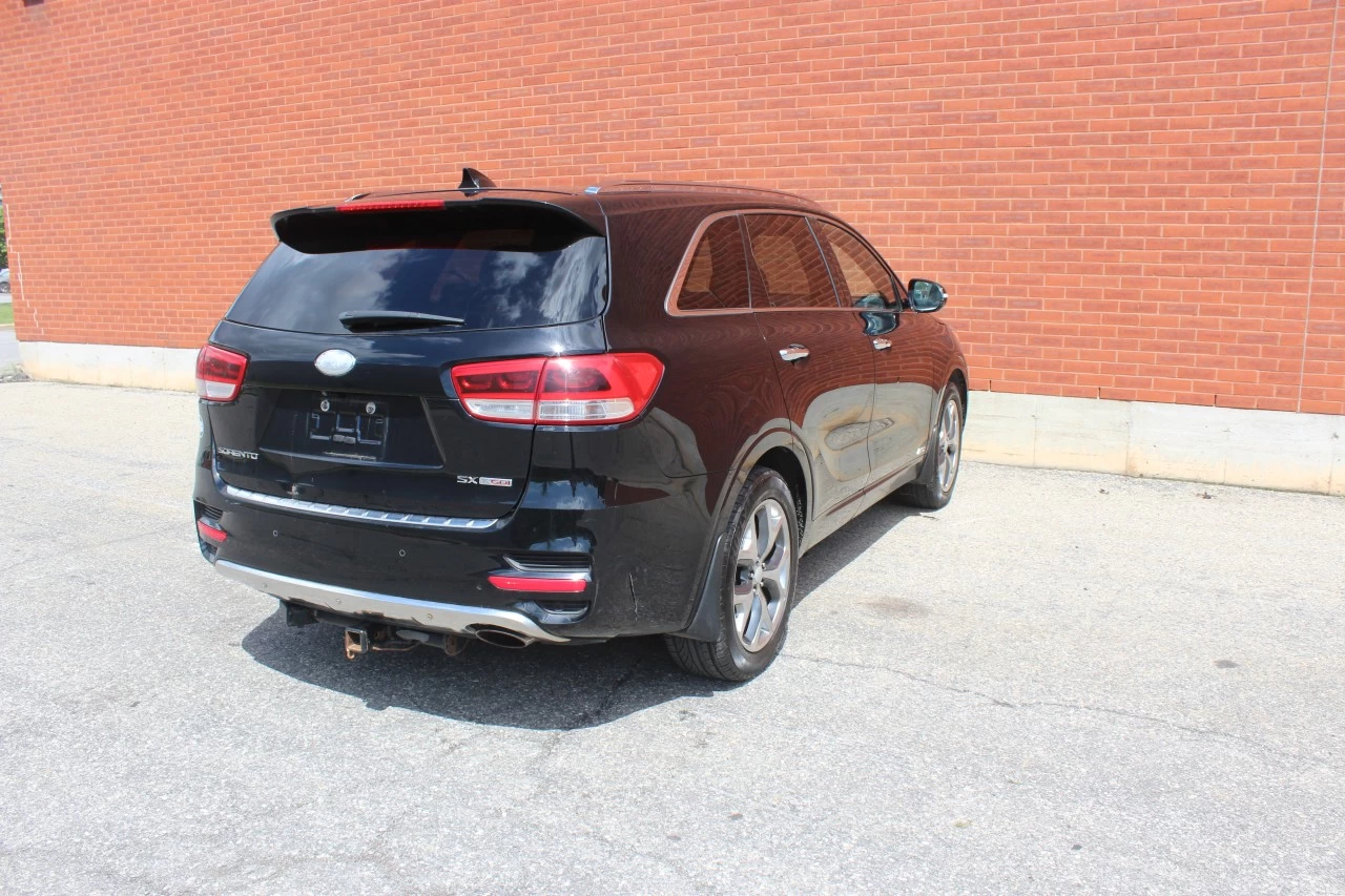KIA Sorento — photo 4