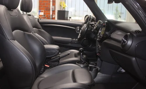 2017 MINI COOPER CONVERTIBLE — photo 9