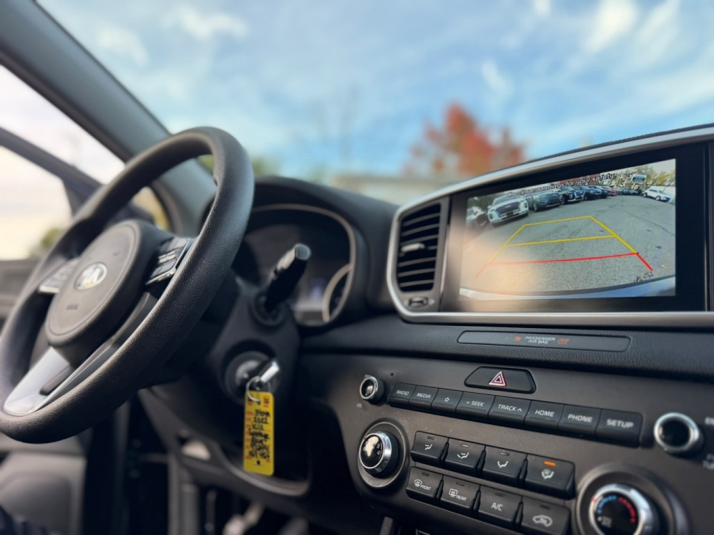 KIA Sportage LX 2022 — photo 17