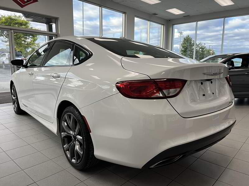 Chrysler 200 2016 S / TOIT PANO / CAMERA + CUIR + BLUETOOTH + BAS KM +++ — photo 8