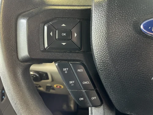 Ford F-150 XLT 2016 — photo 20