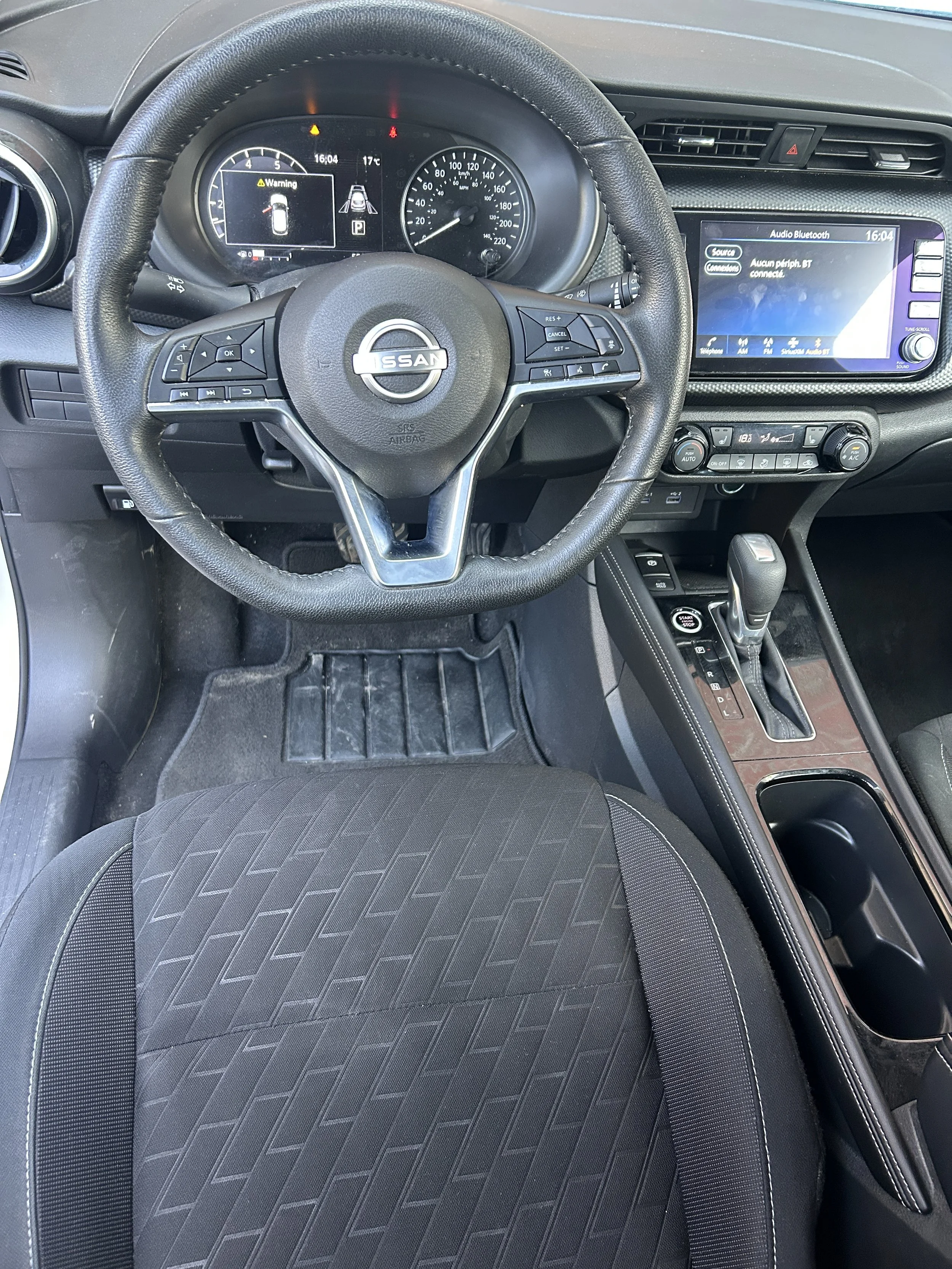 2024 Nissan Kicks SV — photo 13