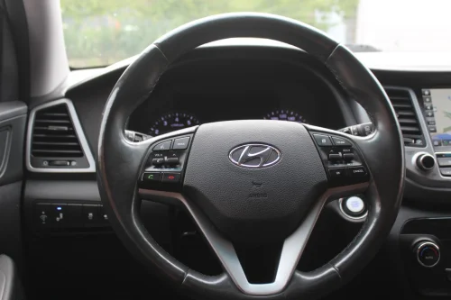 HYUNDAI Tucson — photo 11
